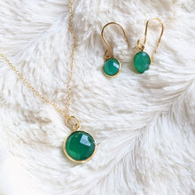 Load image into Gallery viewer, Simple green onyx earrings and necklace set
