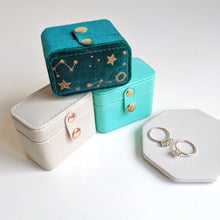 Load image into Gallery viewer, Travel jewellery box
