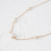 Load image into Gallery viewer, &quot;Alexia&quot; dainty pearl necklace
